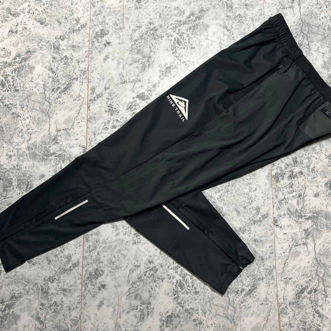 美品NIKE TRAIL ナイキトレイル　フェノム エリート　ナイロンパンツ