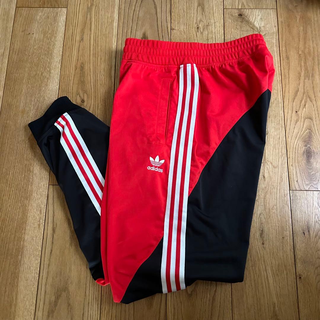adidas トラックパンツ XLサイズ