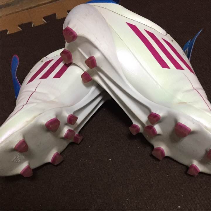 アディダス サッカースパイク F50 アディゼロ