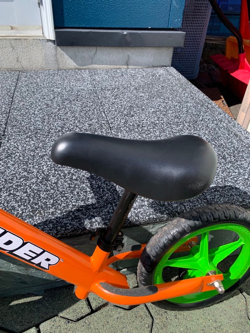 STRIDER バランスバイク ピンクとオレンジ2台セット