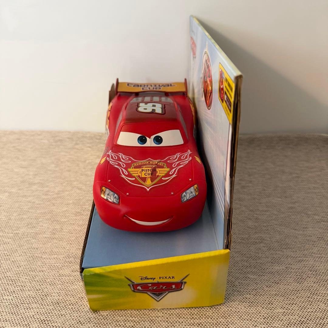 マテル　カーズ　カーニバルレーサー　ライトニング・マックィーン　未使用新品