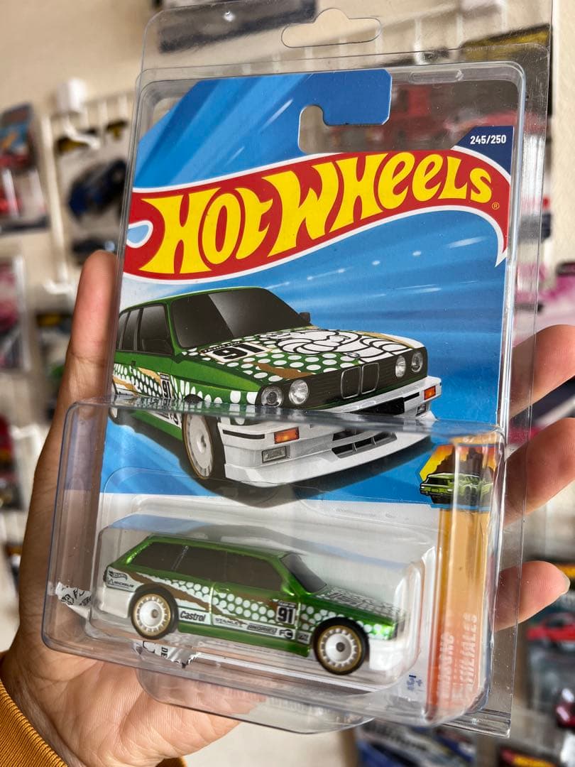 ホットウィール M3 WAGON　- 2025 スーパートレジャーハント