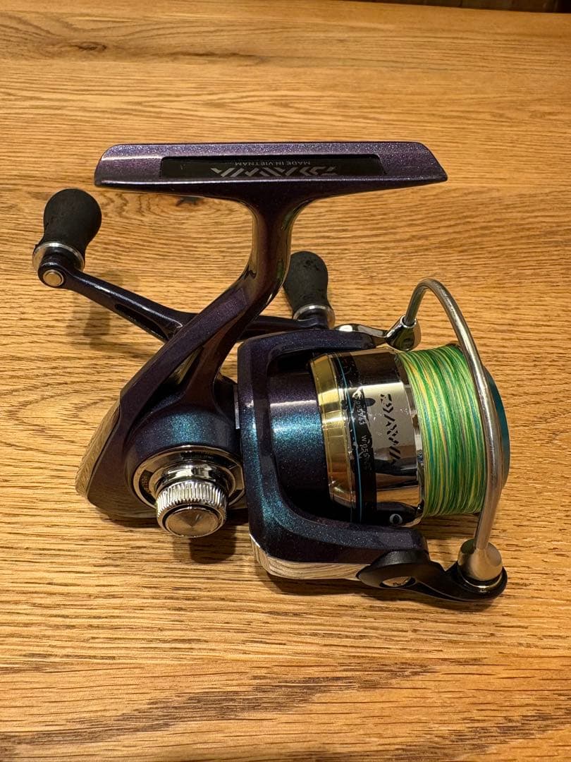 DAIWA INF2506/2506W エメラルダス　スピニングリール