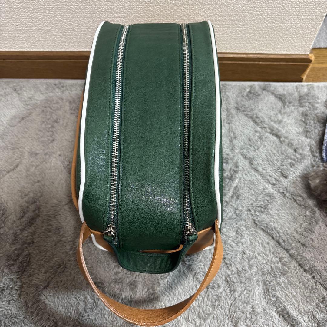 ぽ*こ様 美品　Bellmore セカンドバッグ　ダークグリーン