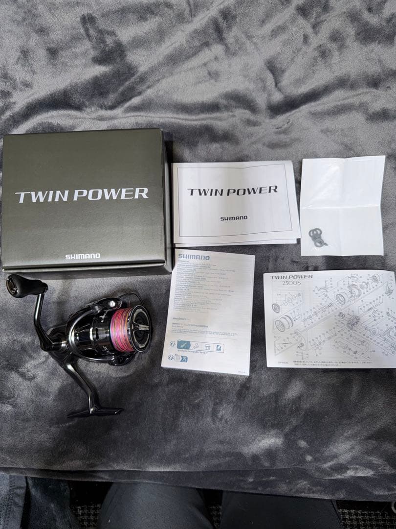 SHIMANO TWIN POWER 2500SHG スピニングリール