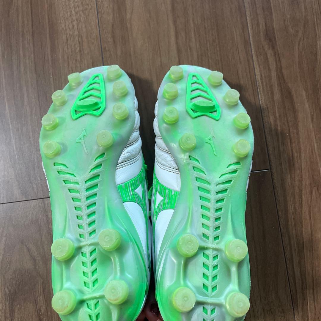 Mizuno サッカースパイク ホワイト/グリーンMORELIA nEO4