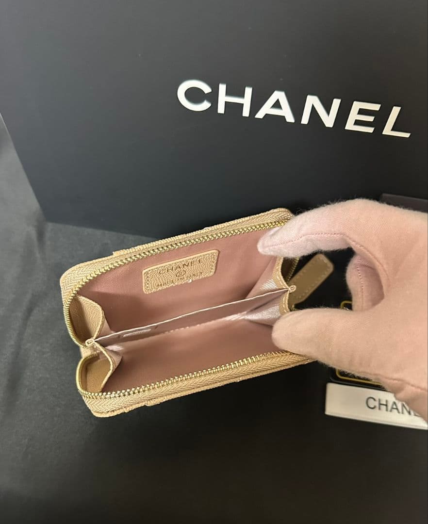 CHANEL ノベルティキルティングレザーミニ財布ベージュ