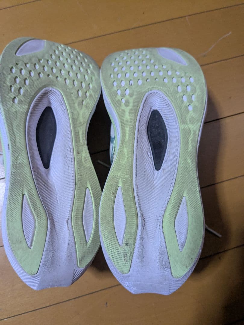 ASICSマジックスピード4　24ｃｍ