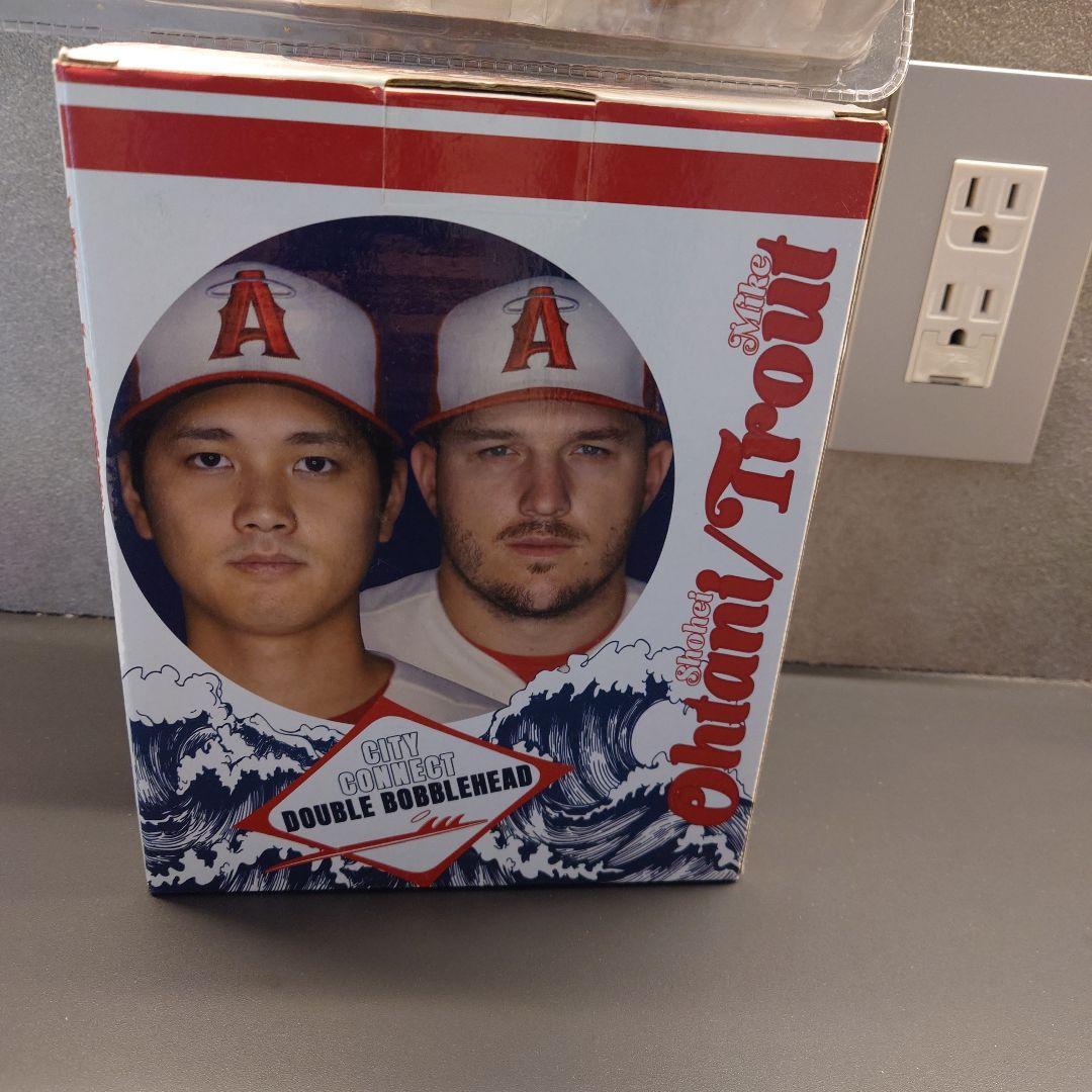 石井一久フィギュア & Ohtani/Trout ダブルボブルヘッド
