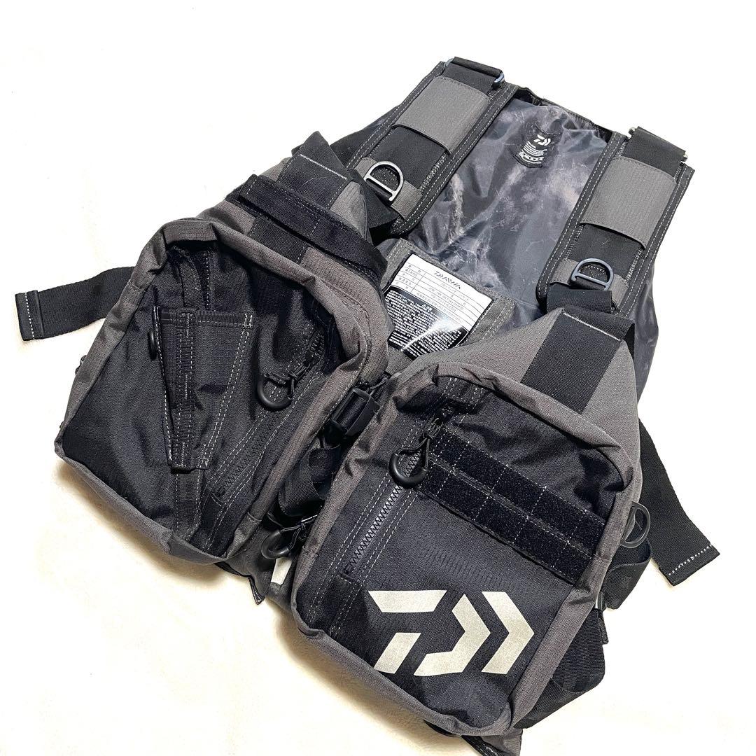 良品 ダイワ ライトフロートゲームベスト フリーサイズ DF-6421