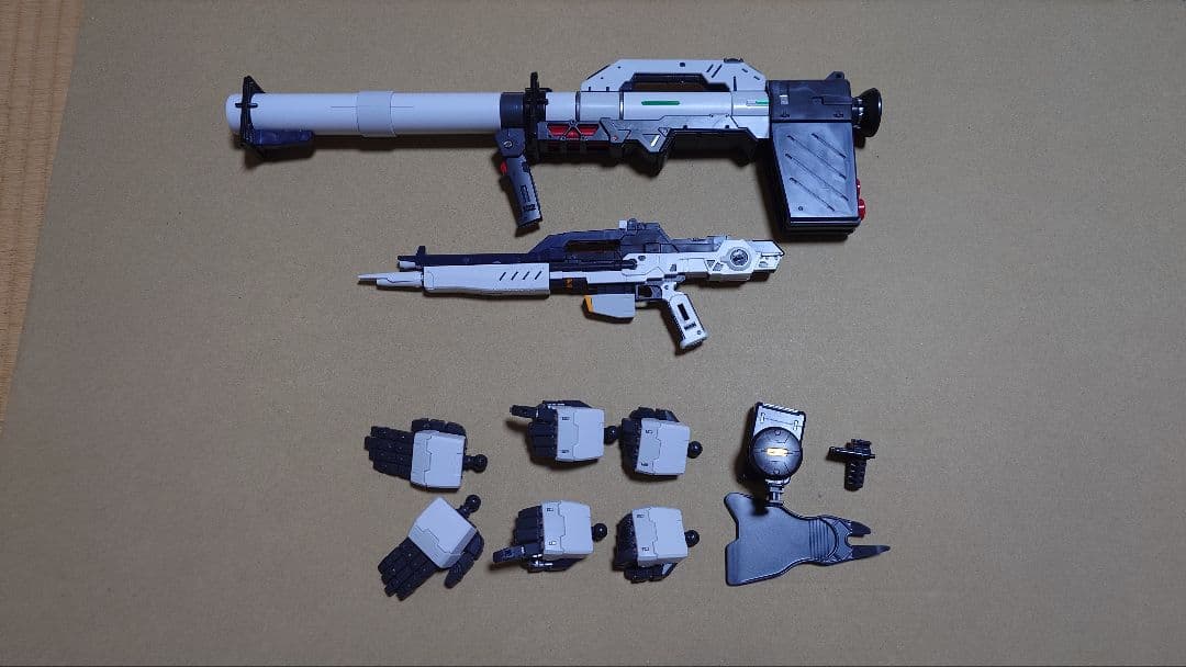 PG UNLEASHED 1/60 νガンダム完成品+LED組込み+　箱+おまけ