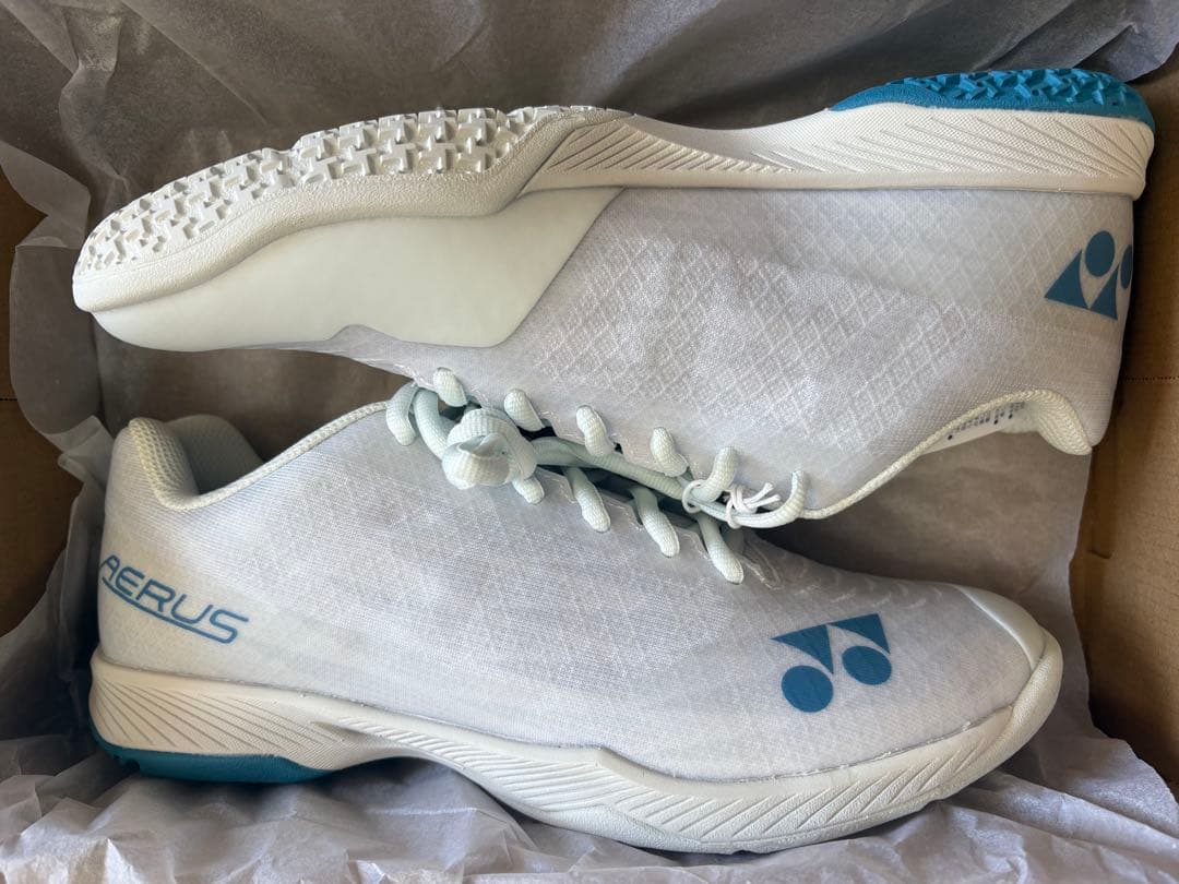 【新品】YONEX エアラスZメン バドミントンシューズ　25.5cm