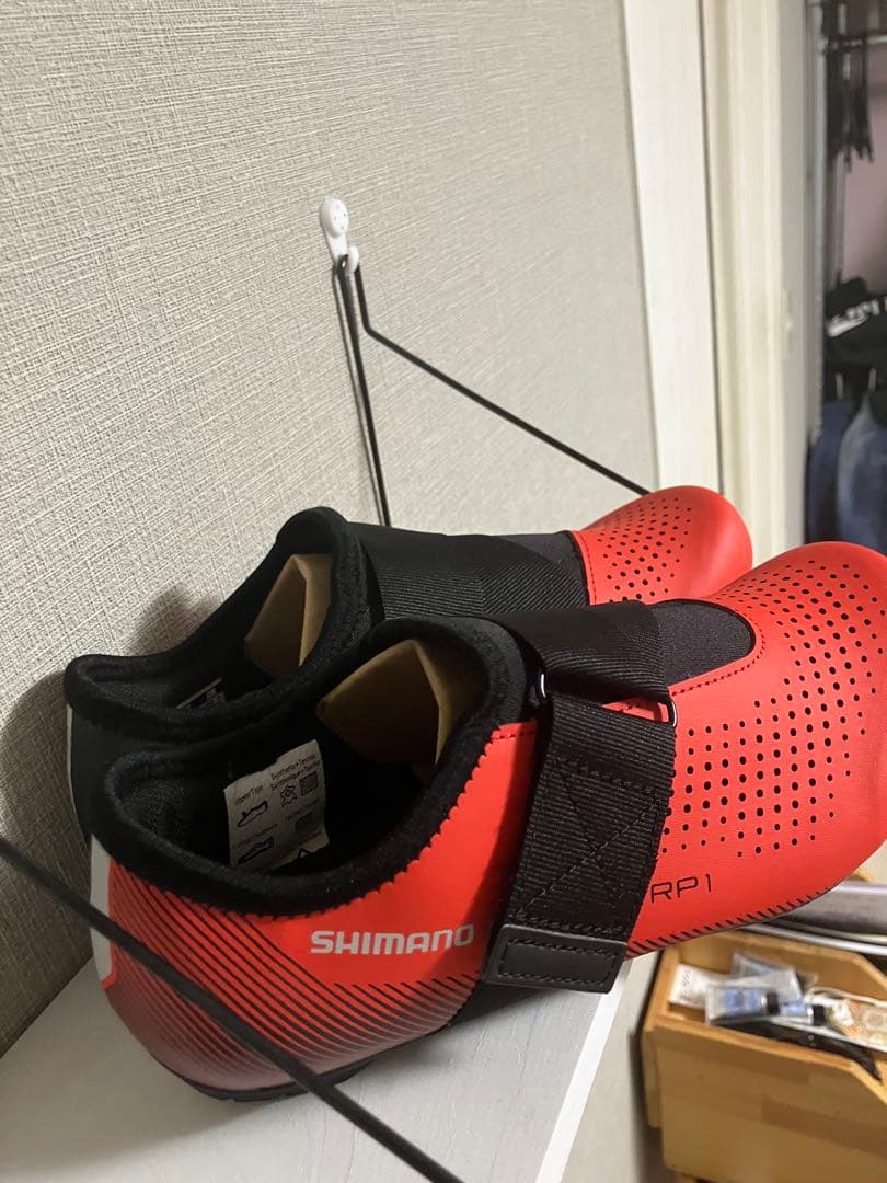 新品未使用SHIMANO 赤 ビンディングシューズ