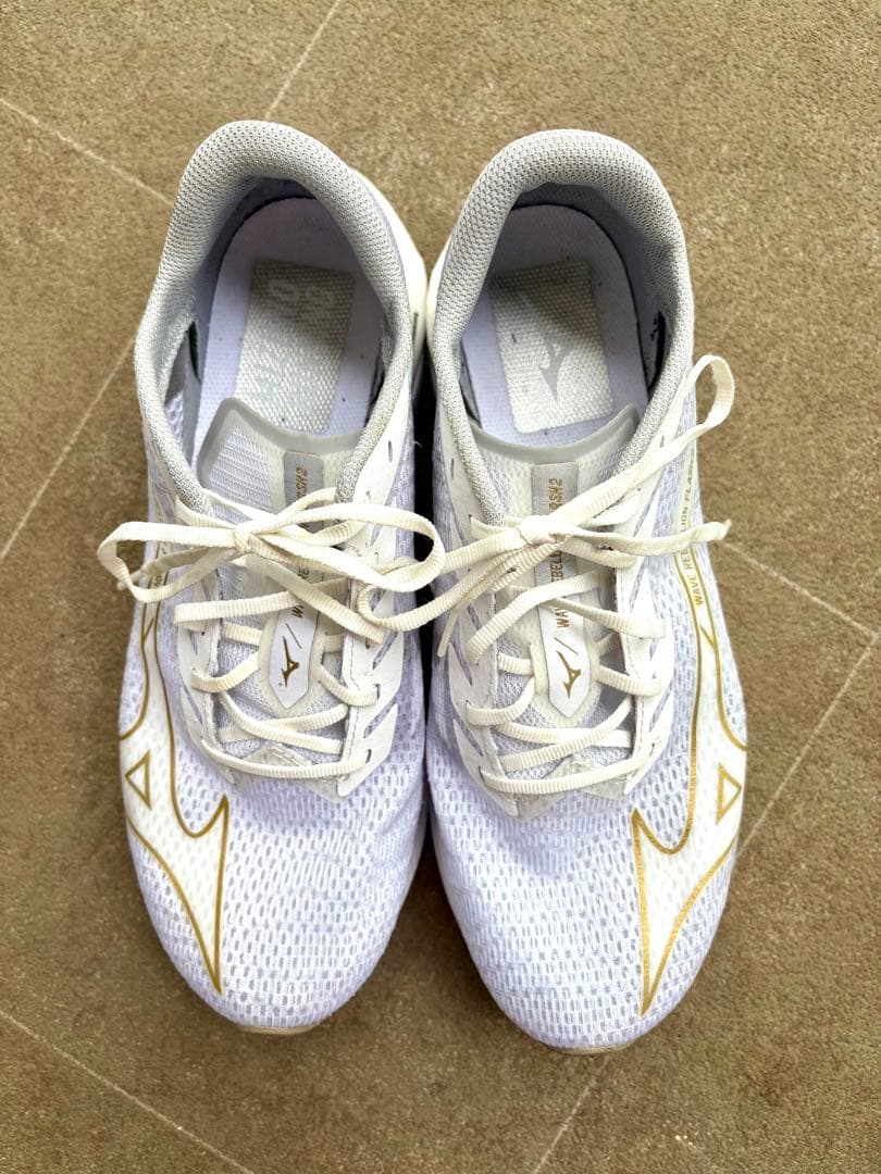 ミズノMizuno ウェーブリベリオンフラッシュ2 ランニングシューズ　28cm