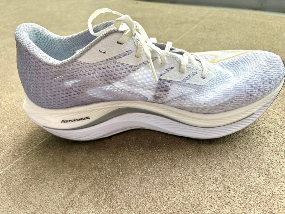 ミズノMizuno ウェーブリベリオンフラッシュ2 ランニングシューズ　28cm