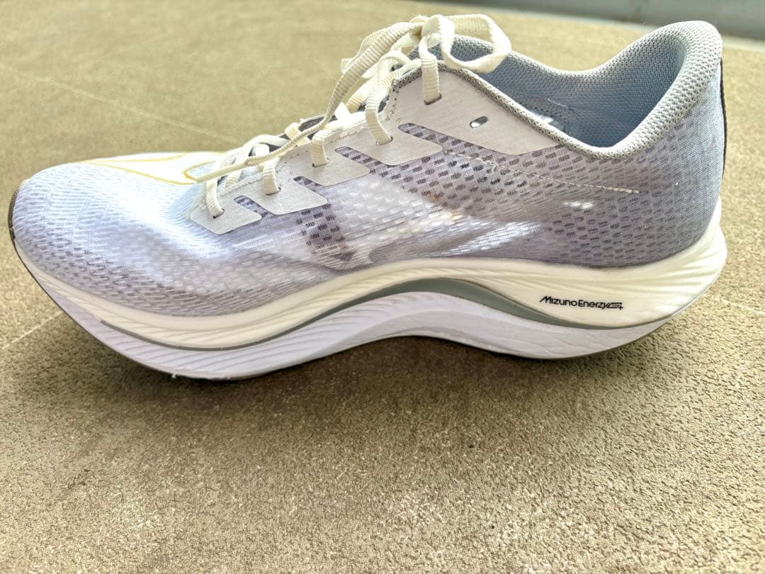 ミズノMizuno ウェーブリベリオンフラッシュ2 ランニングシューズ　28cm