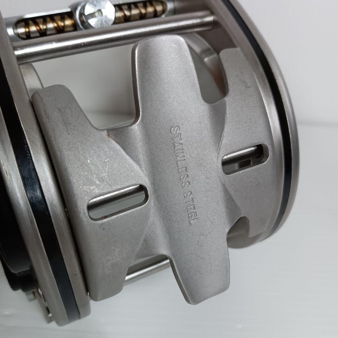 希少 美品 DAIWA ダイワ ダイナミック DYNAMIC 2000S