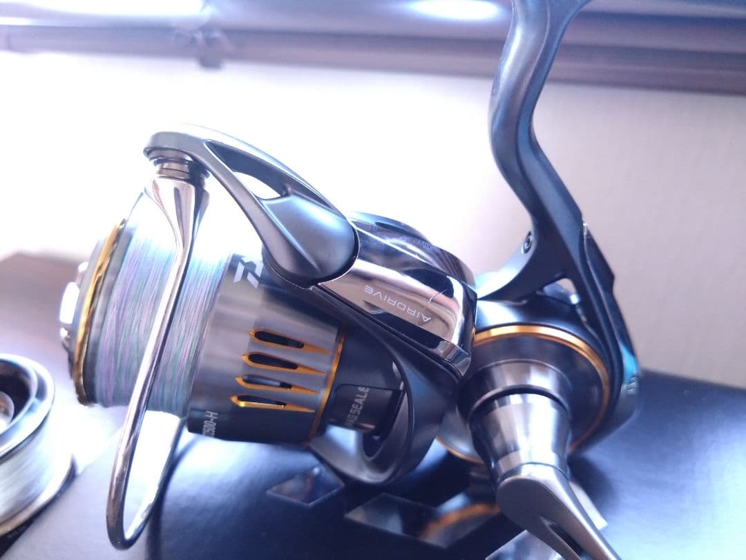 DAIWA　ダイワ　23エアリティ　PC LT2500-H　予備スプール付