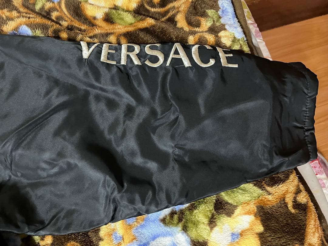 VERSACE JEANS COUTURE ブラックベンチコート