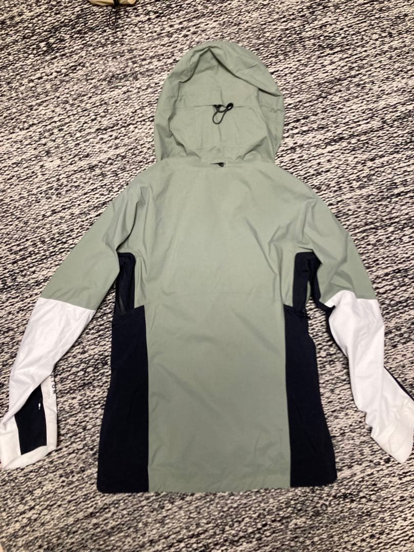 Burton [ak] 2023 スノーボードジャケット　レディース　Sサイズ