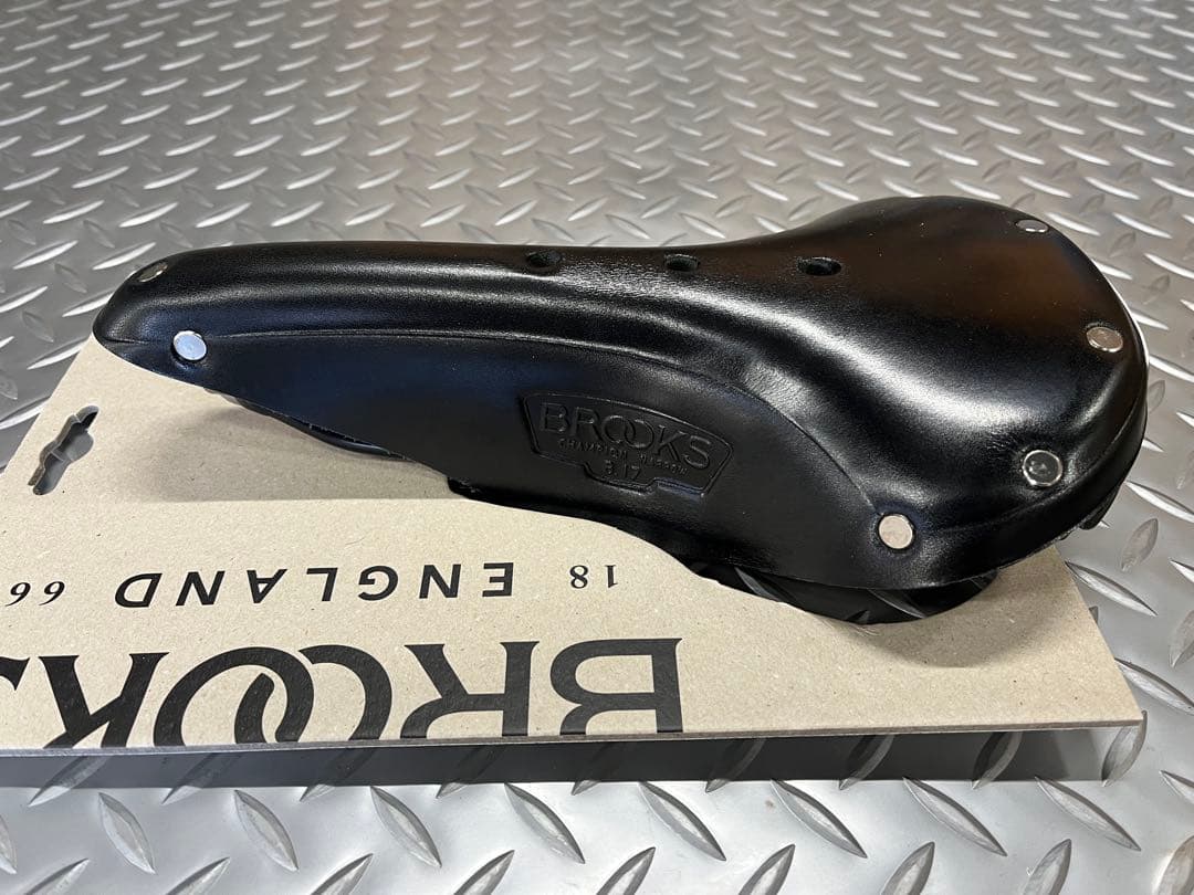 BROOKS B17 NARROW “BLACK”