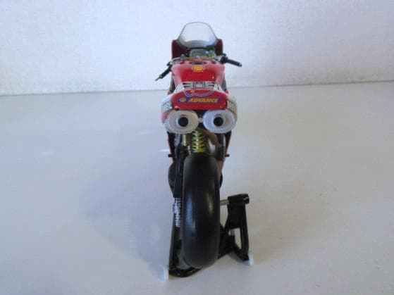 特価 MINICHAMPS (1/12) ドゥカティ 998R