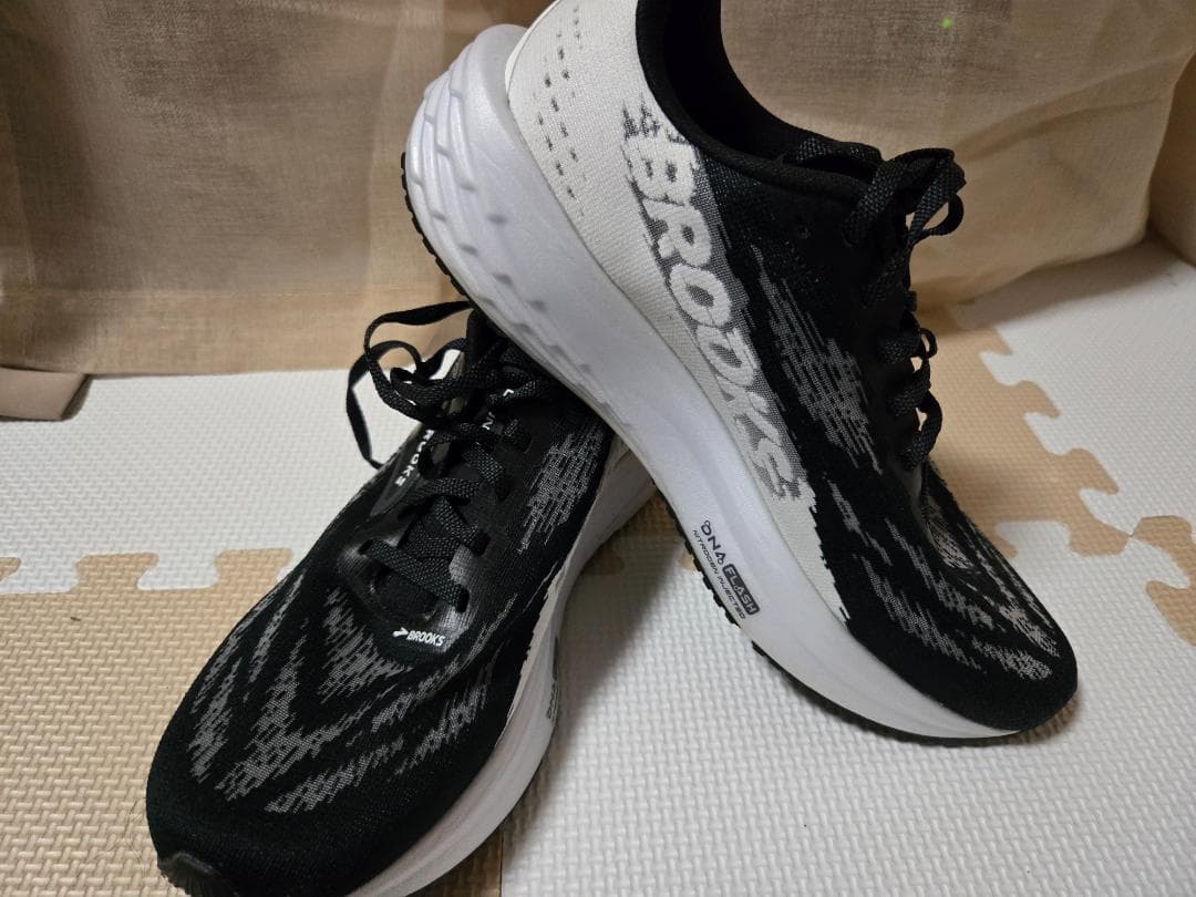 【中古】brooks ブルックス ローンチ11 メンズ26.5cm