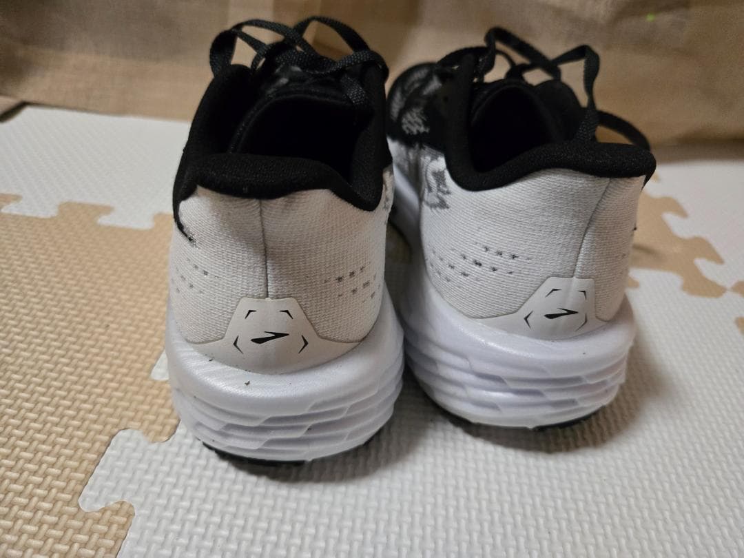 【中古】brooks ブルックス ローンチ11 メンズ26.5cm