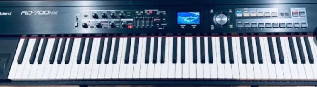 Roland 電子ピアノRD-700NX 相場最安シンセ動作品　プロ仕様概ね美品