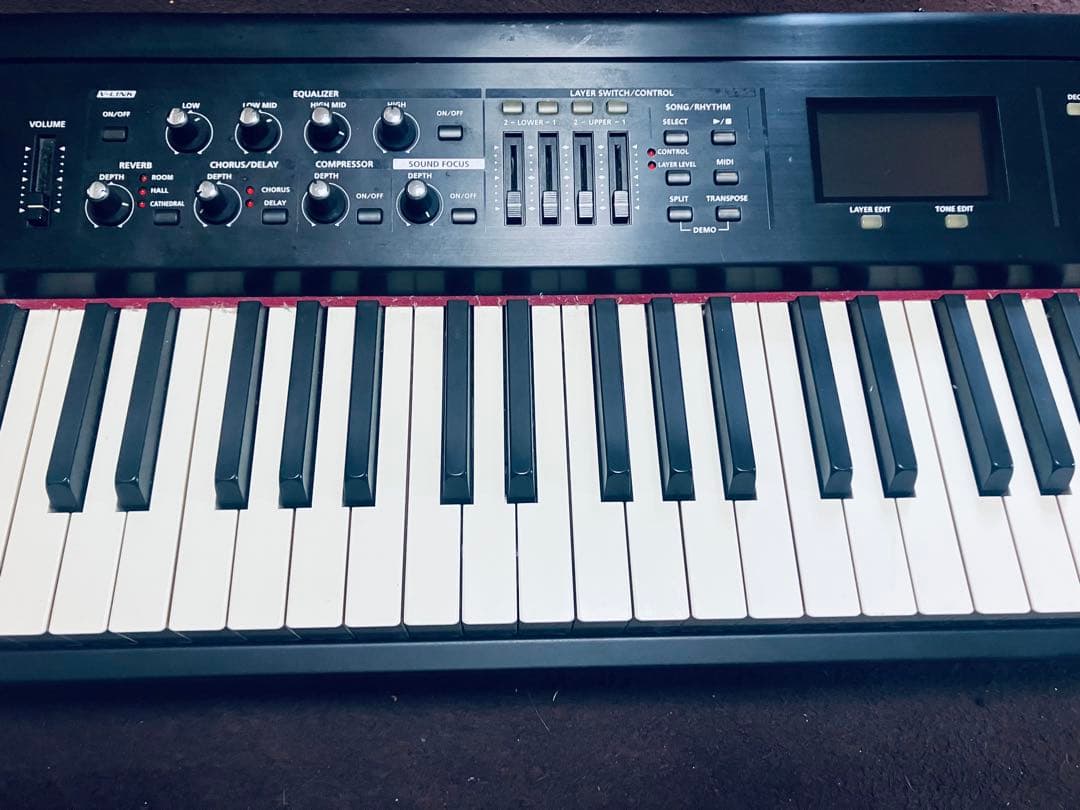 Roland 電子ピアノRD-700NX 相場最安シンセ動作品　プロ仕様概ね美品