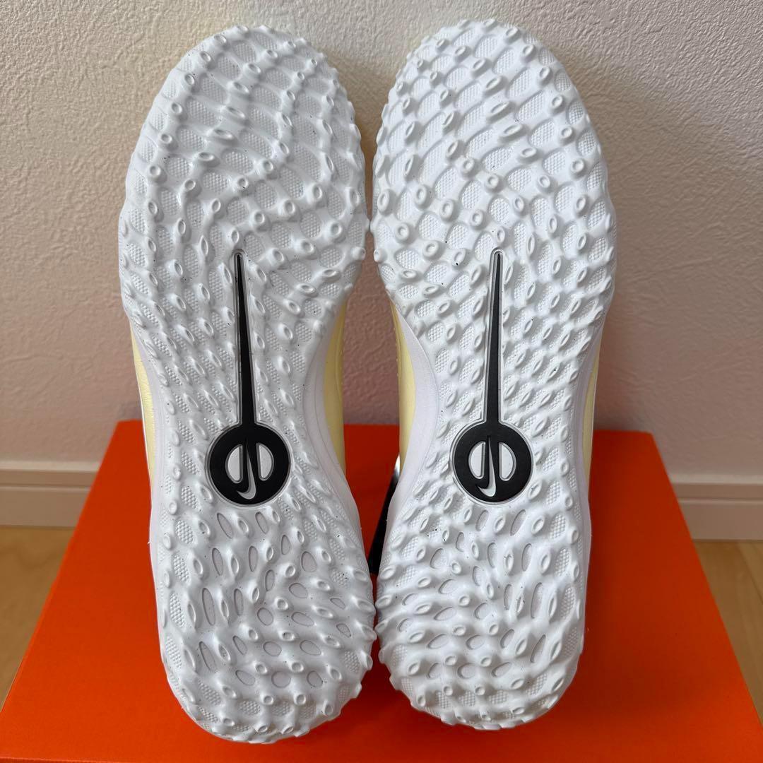 NIKE レジェンド10アカデミーTF サッカー　トレシュー　白　27.5 新品