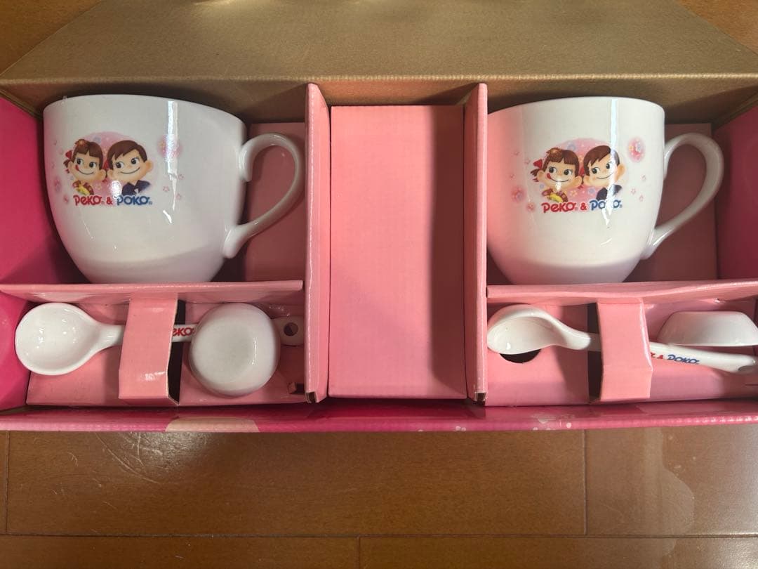 ペコちゃん　ポコちゃん　マグカップ　非売品