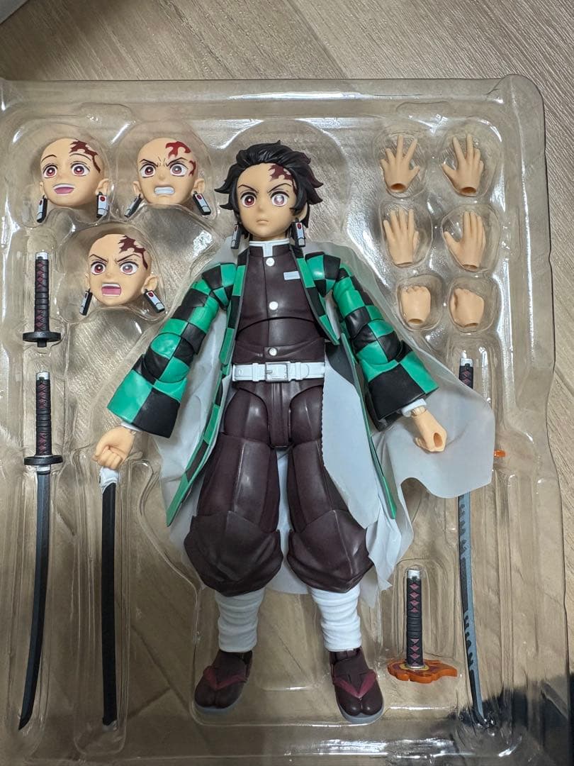 s.h.figuarts 竈門炭治郎、禰豆子、冨岡義勇、猗窩座　開封品バラ売り❌