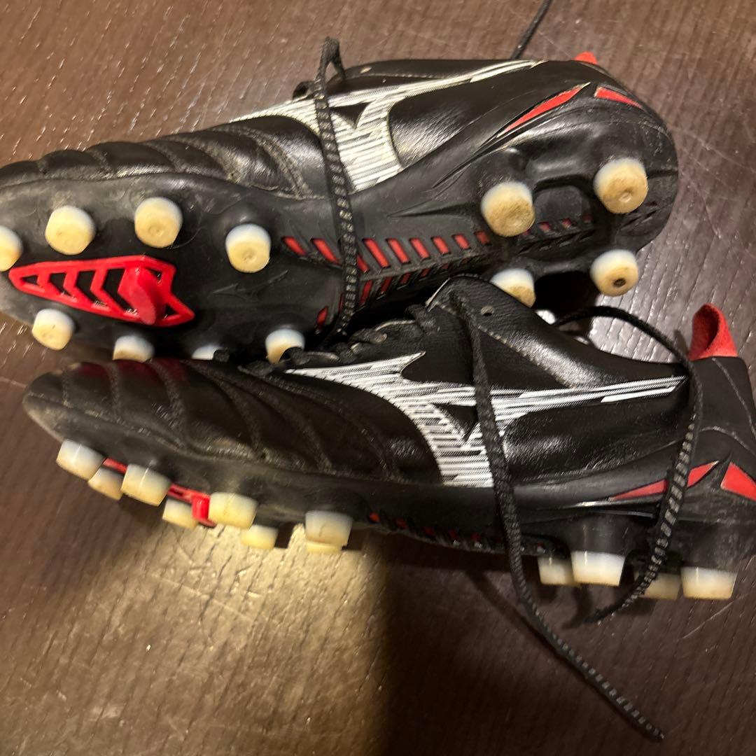Mizuno モレリアネオ4サッカーシューズ ブラック/レッド