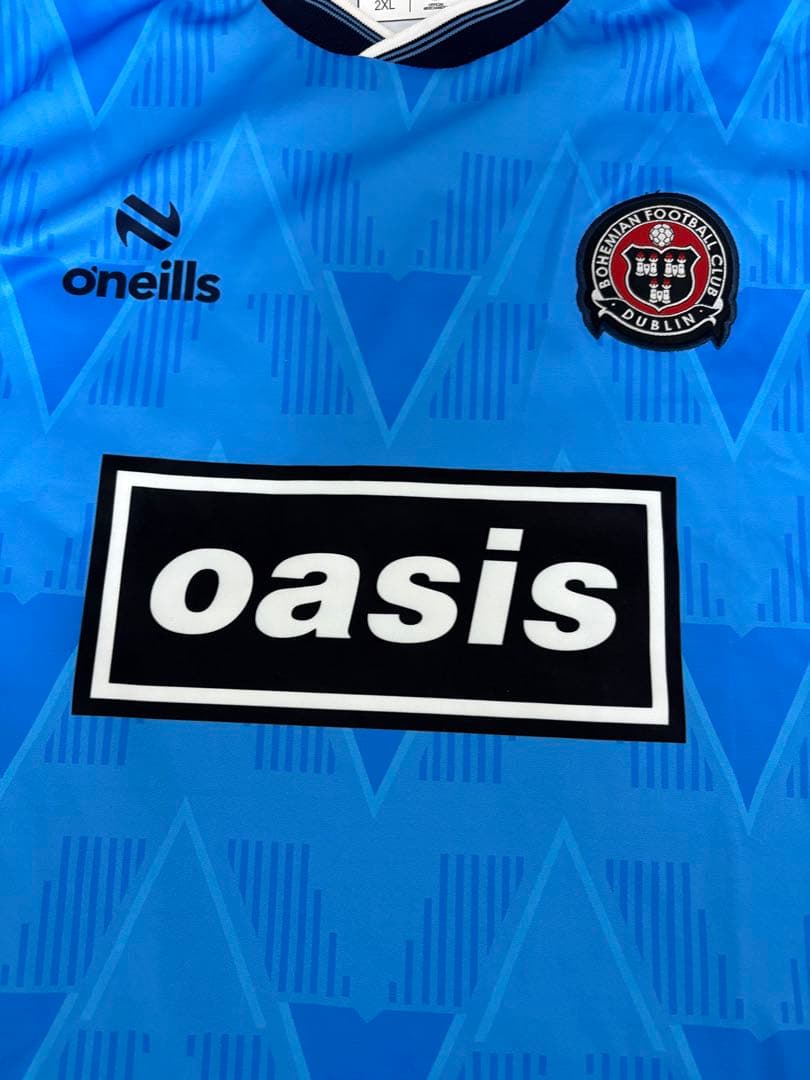 新品同様2XL！oasis×Bohemian FC限定ユニフォーム