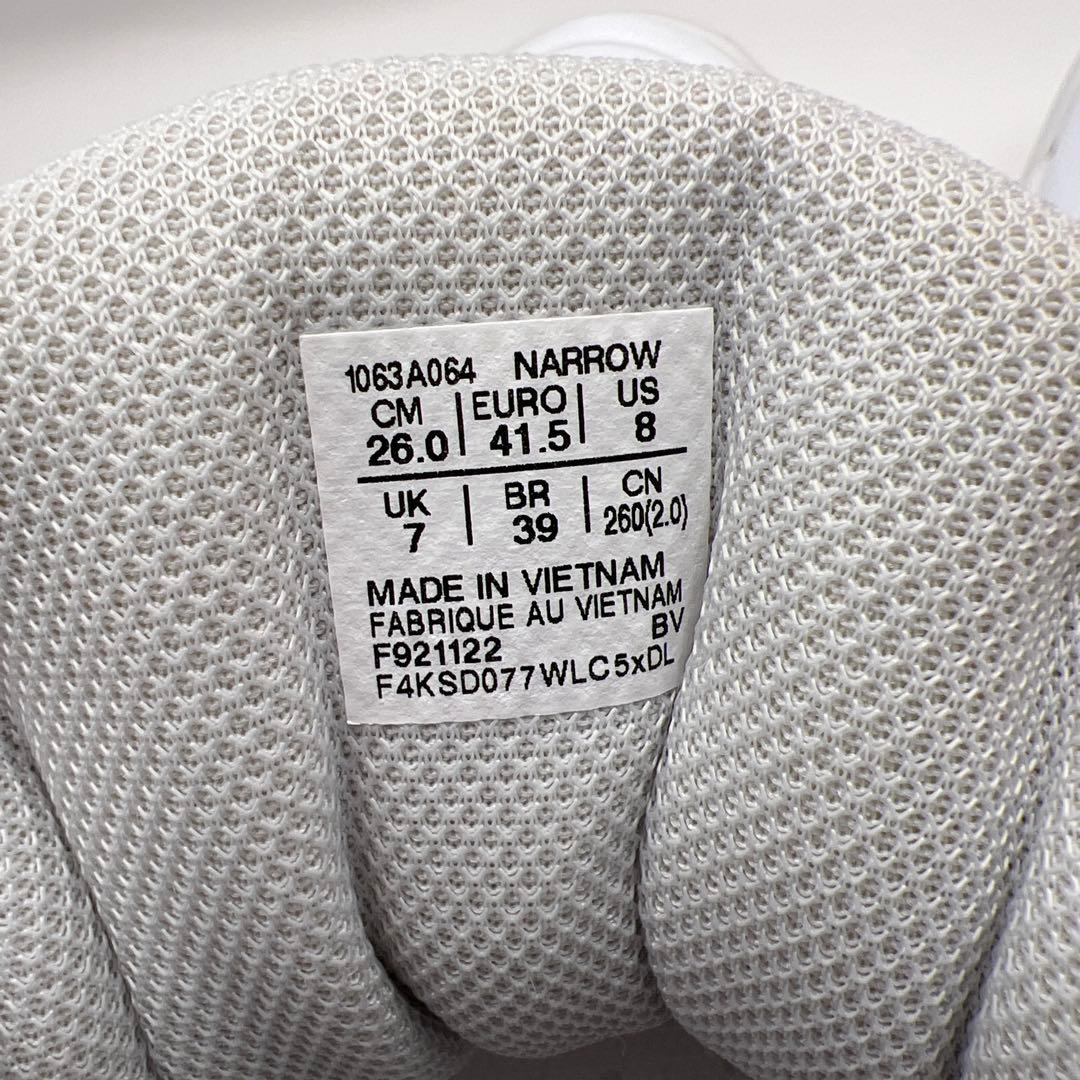 【極美品】asics ゲルフープV15 narrowホワイト 26.0㎝