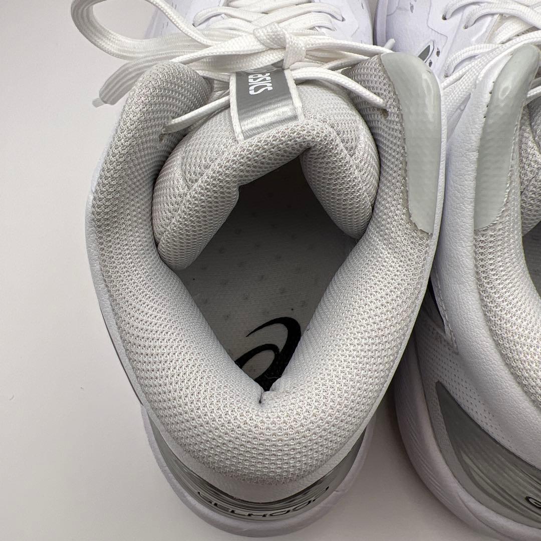 【極美品】asics ゲルフープV15 narrowホワイト 26.0㎝