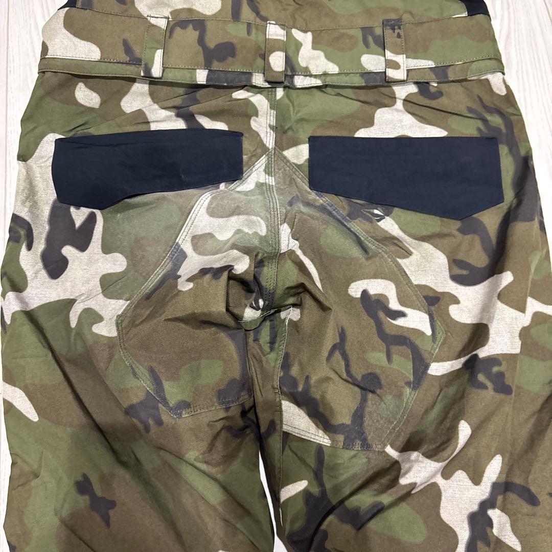 volcom ①スノーボードウェア　②手袋　セット売り