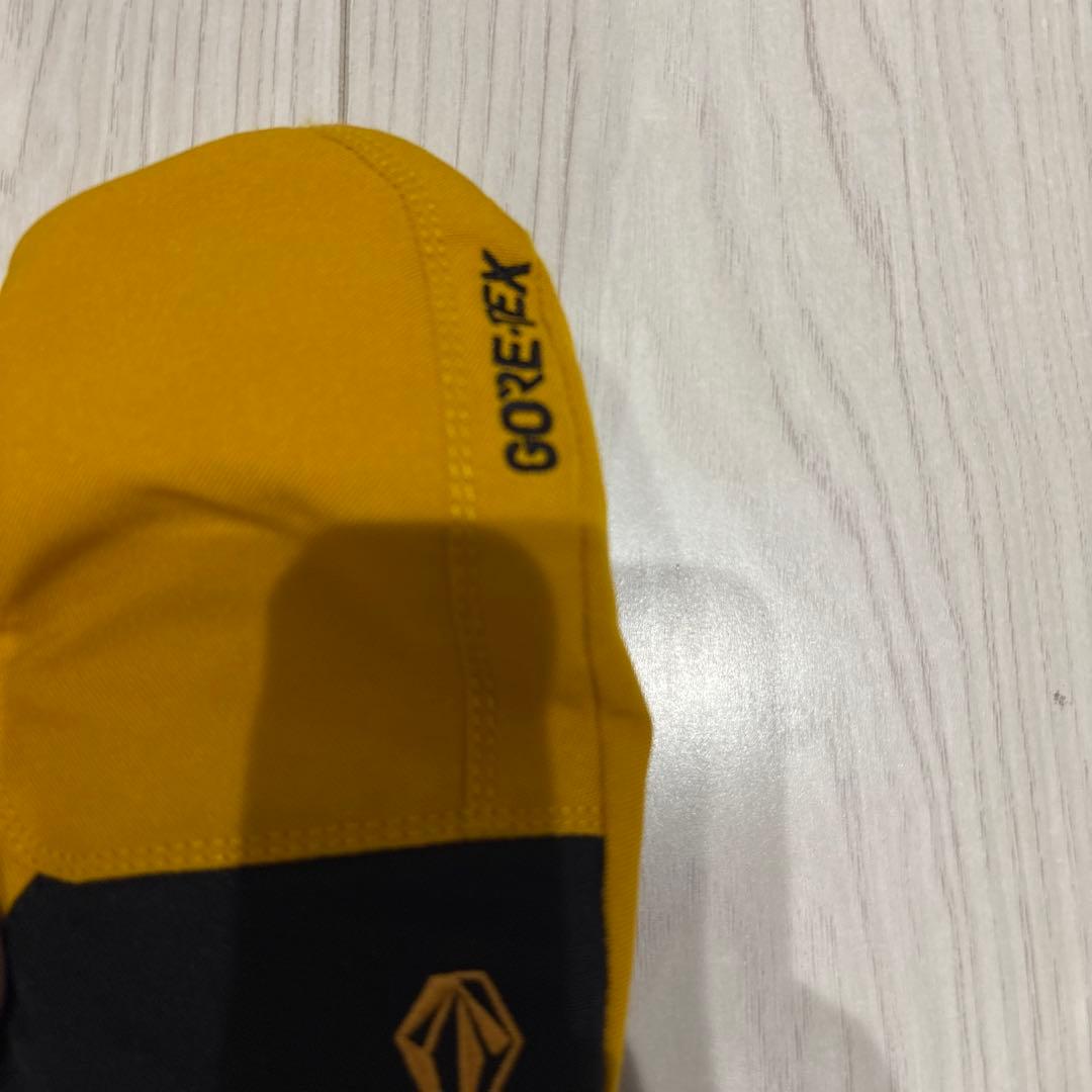 volcom ①スノーボードウェア　②手袋　セット売り
