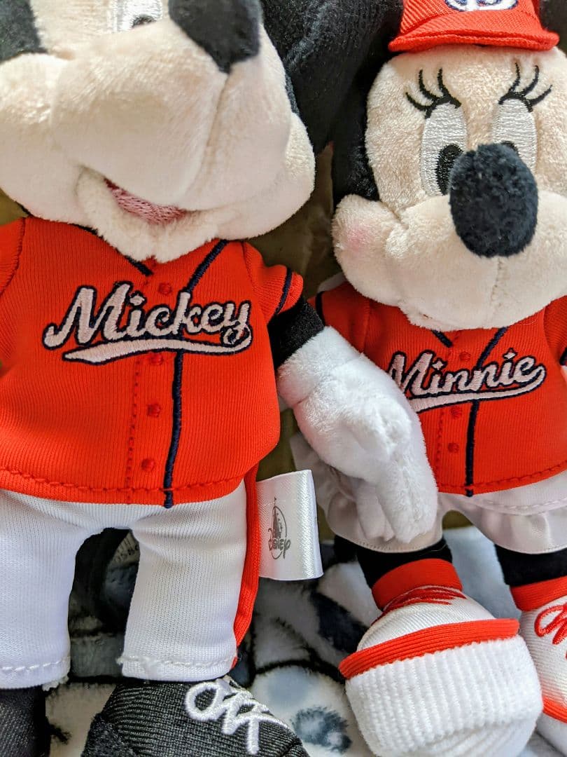 新品 匿名配送 ミッキー ミニー カープ carp Disney ぬいぐるみ