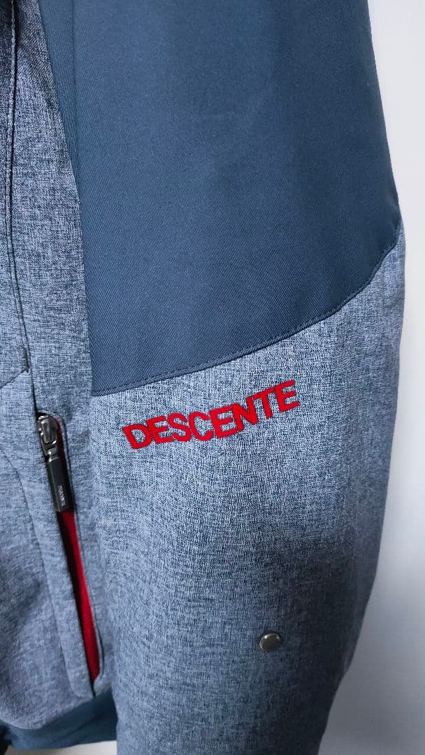✨美品✨【デサント DESCENTE】スキーウェア メンズL 保温 防水