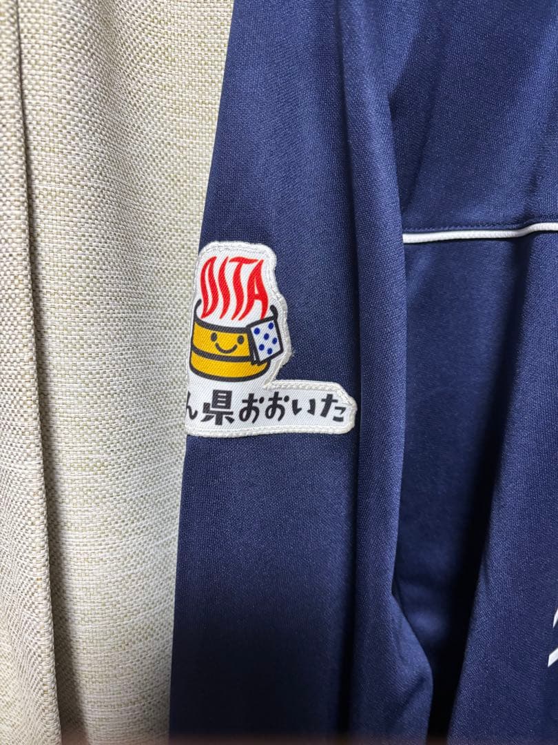 大分トリニータ　練習着長袖上下セット　Lサイズ