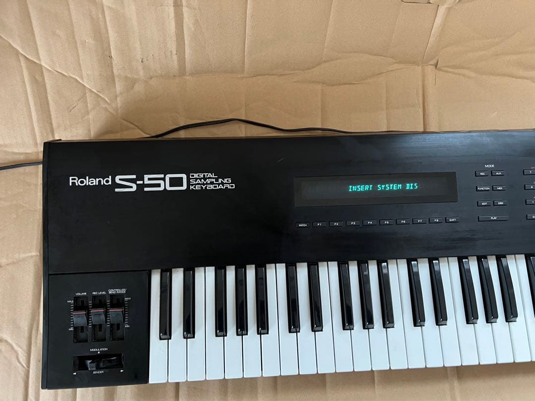 鍵盤楽器 Roland S-50 Digital Sampling Keyboard