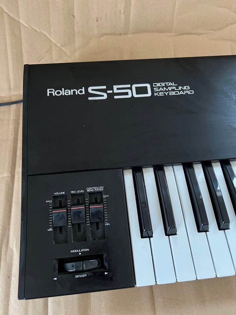 鍵盤楽器 Roland S-50 Digital Sampling Keyboard