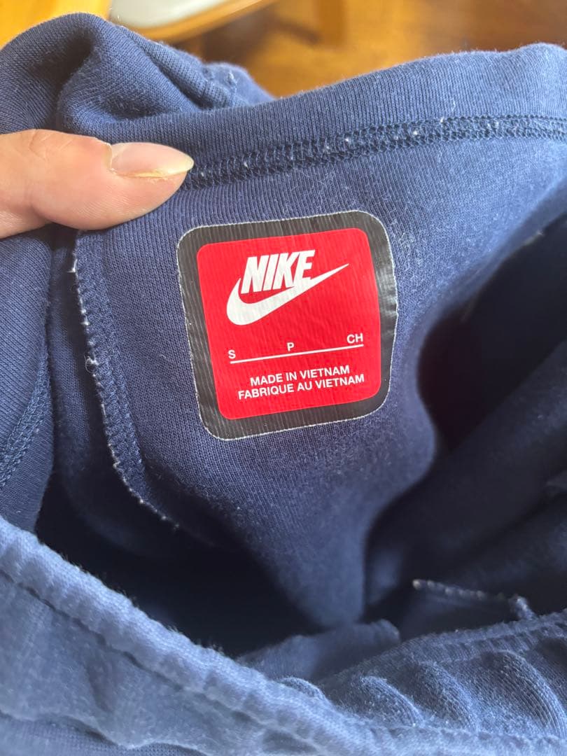 NIKE テックフリース　Paris Saint Germain edition
