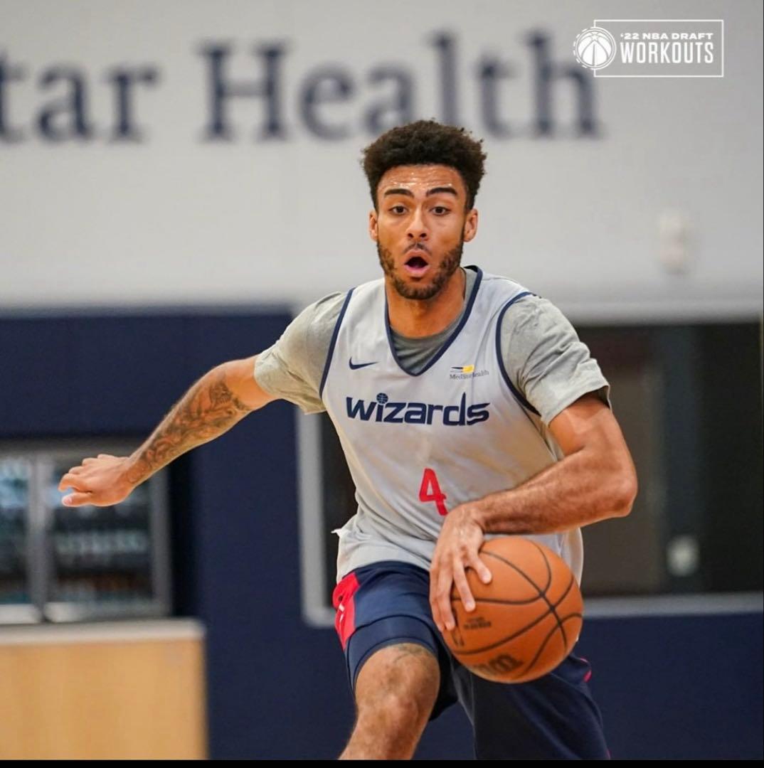 ウィザーズNIKEプラクティスバスパンハーフパンツNBA選手支給品US Mサイズ