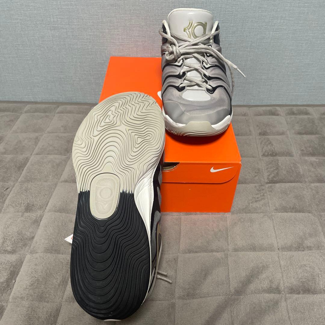 KD 17 “Light Iron Ore／llic Gold”