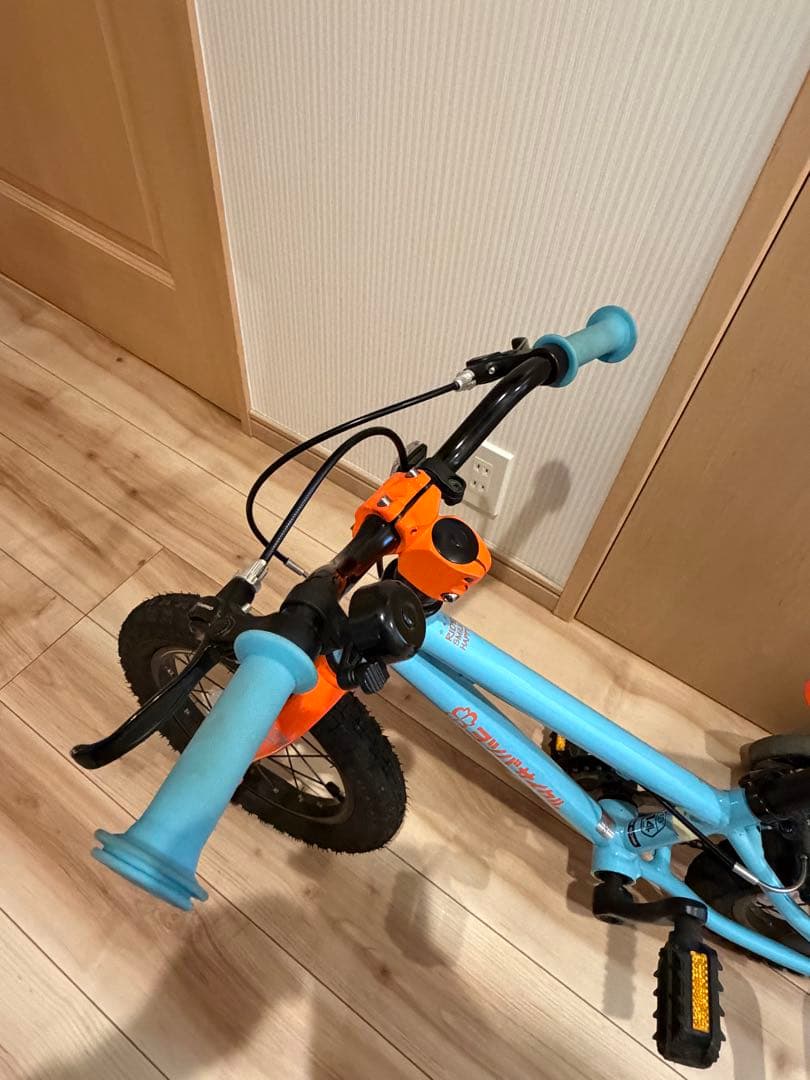 ヨツバサイクル 14インチ 美品　補助輪付　ラムネブルー　送料込み