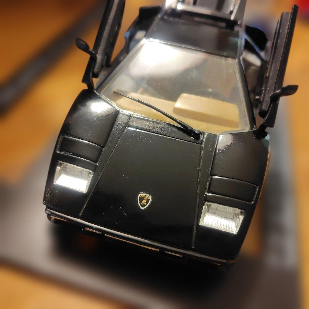 burago LAMBORGHINI COUNTACH（1988） 1/24
