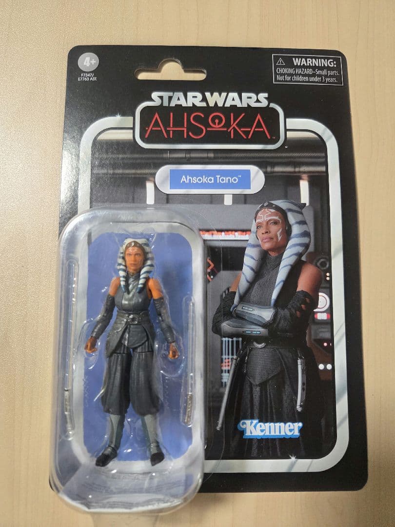 2体セット　アソーカ　ヘラ　スターウォーズ　フィギュア　ヴィンテージ　反乱者